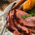 Garlic and Herb Glazed Ham: Delicious Recipes and Tips for Perfect Preparation